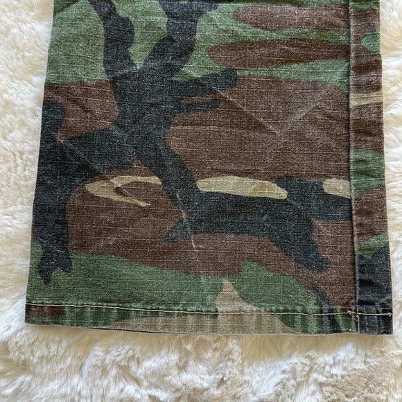 ⚡️Rad & Rare Vintage 90s Distressed Mall Goth Punk Grunge Camo Flare Pants! - Picture 5 of 9
